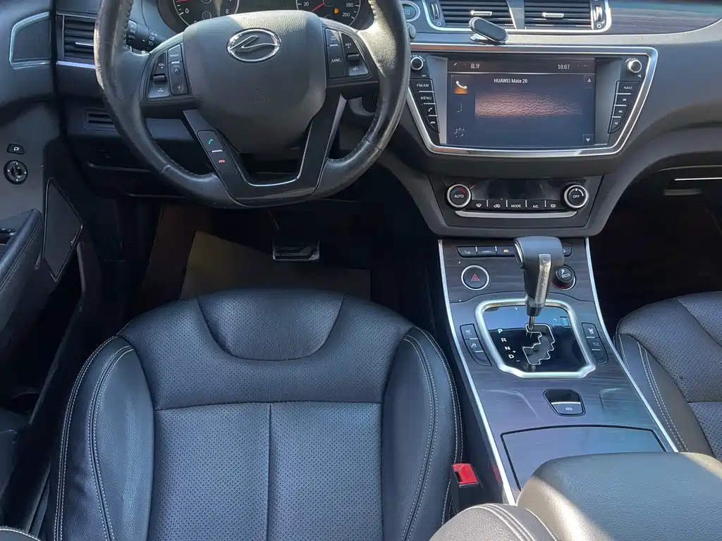 Landwind X7 2015 — фото 11