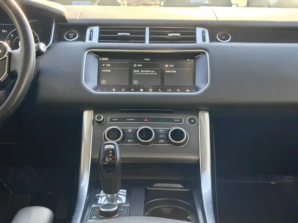 Land Rover Range Rover Sport 2017 — фото 9