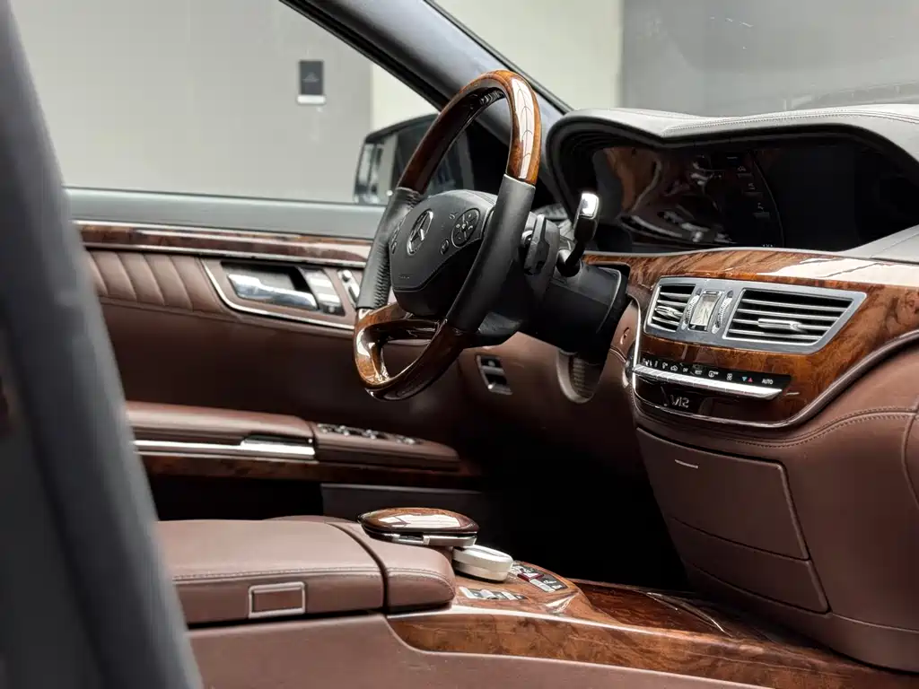 Mercedes-Benz S-Class 2012 — фото 24