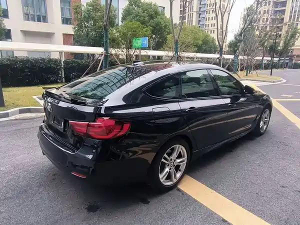 BMW 3 Series GT 2019