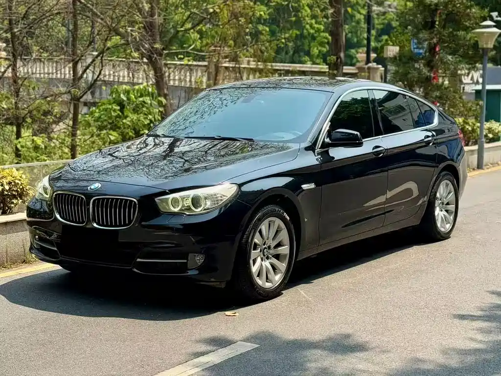 BMW 5 Series GT 2014 — фото 1