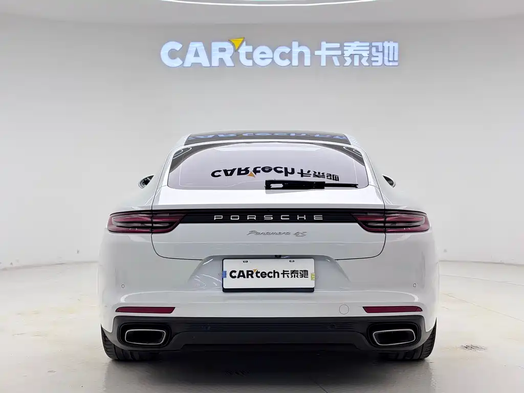 Porsche Panamera 2017 — фото 26