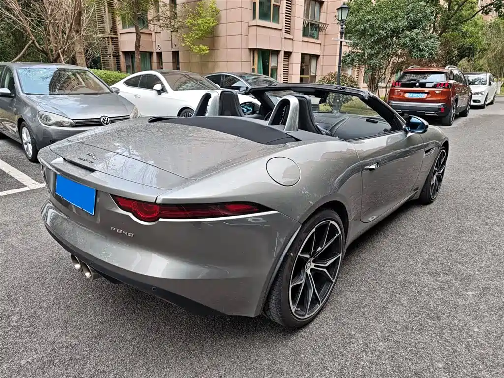 Jaguar F-TYPE 2018 — фото 6