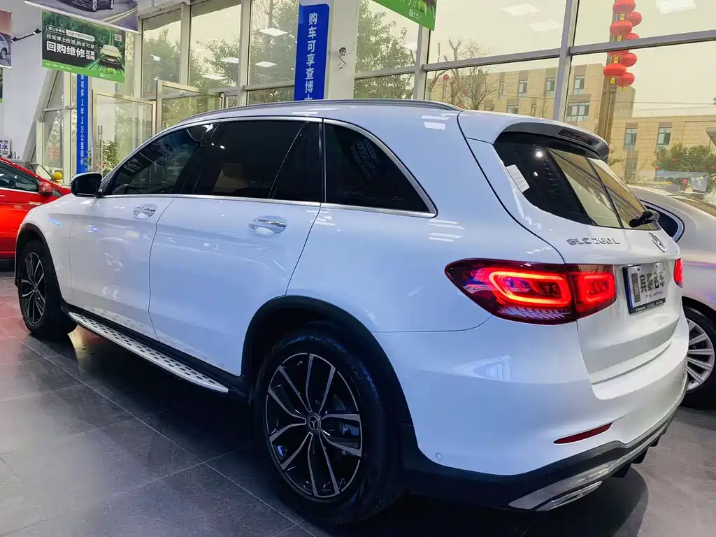 Mercedes-Benz GLC 2021 — фото 4