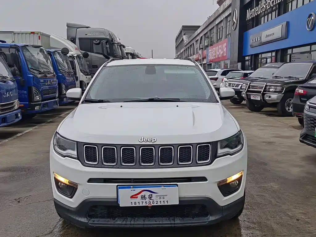 Jeep Compass 2017 — фото 2