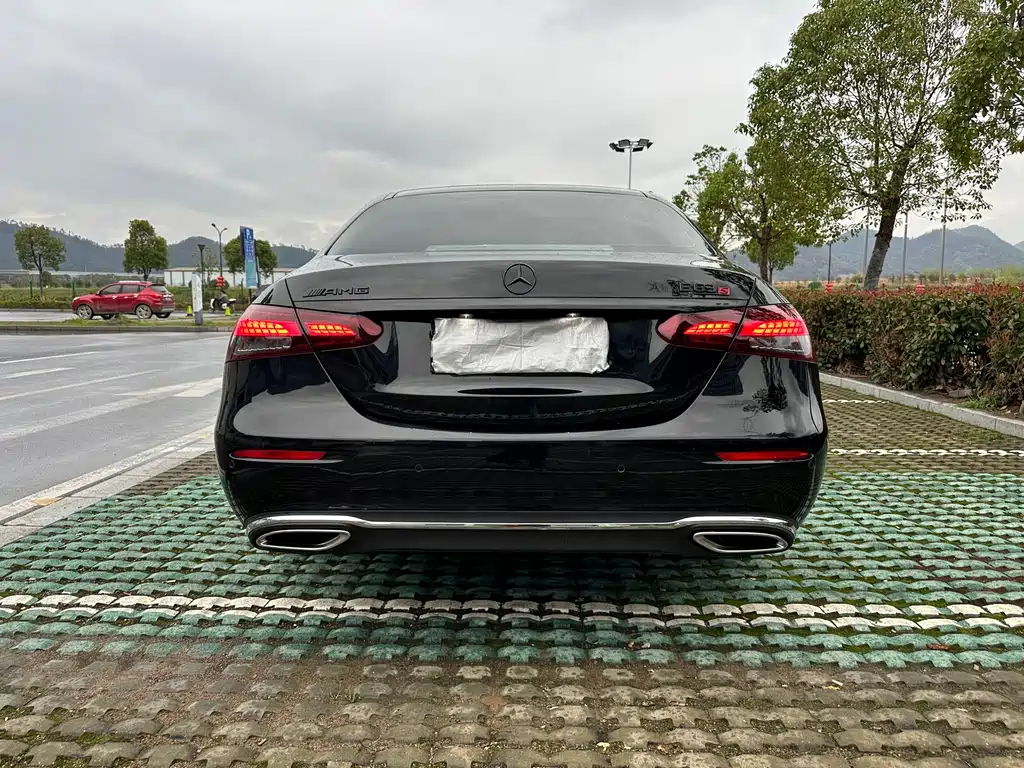 Mercedes-Benz E-Class 2023 — фото 19