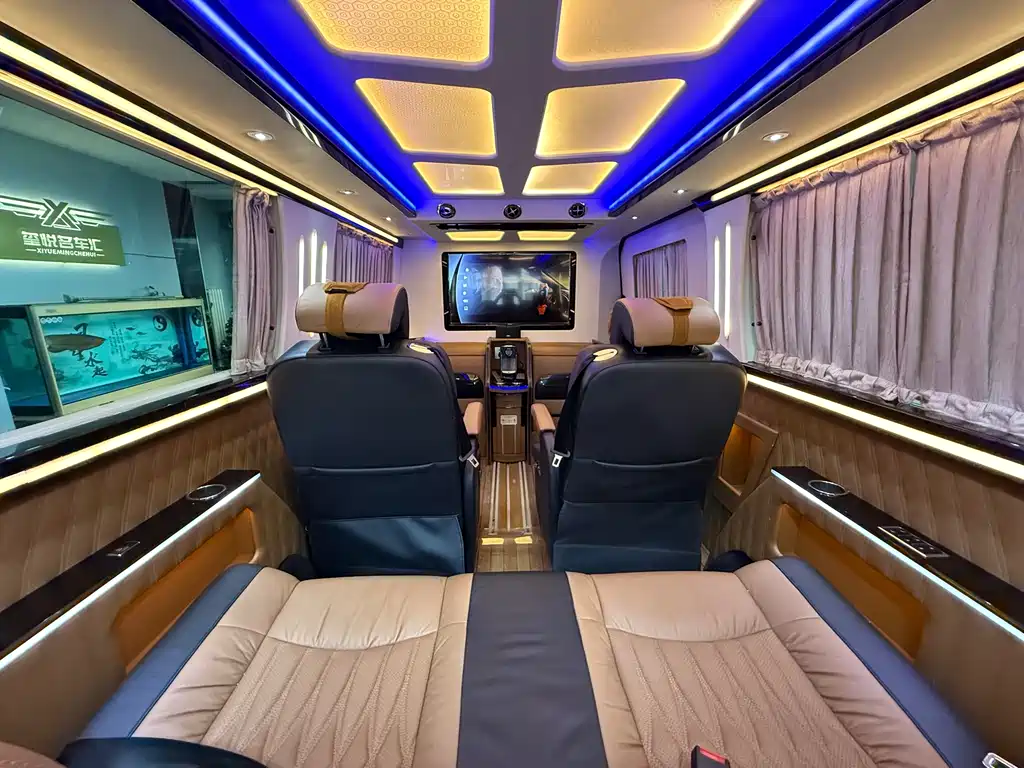 Mercedes-Benz Sprinter 2017 — фото 29