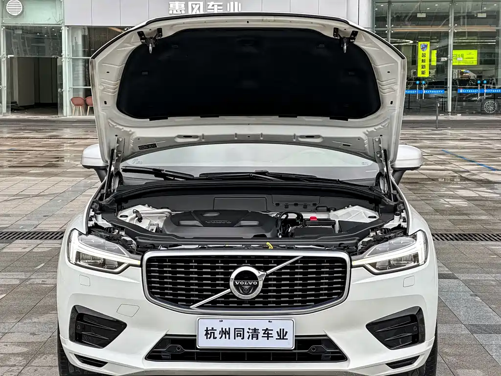 Volvo XC60 2019 — фото 26