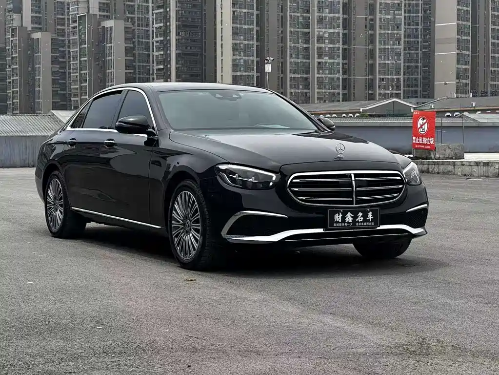 Mercedes-Benz E-Class 2023 — фото 5