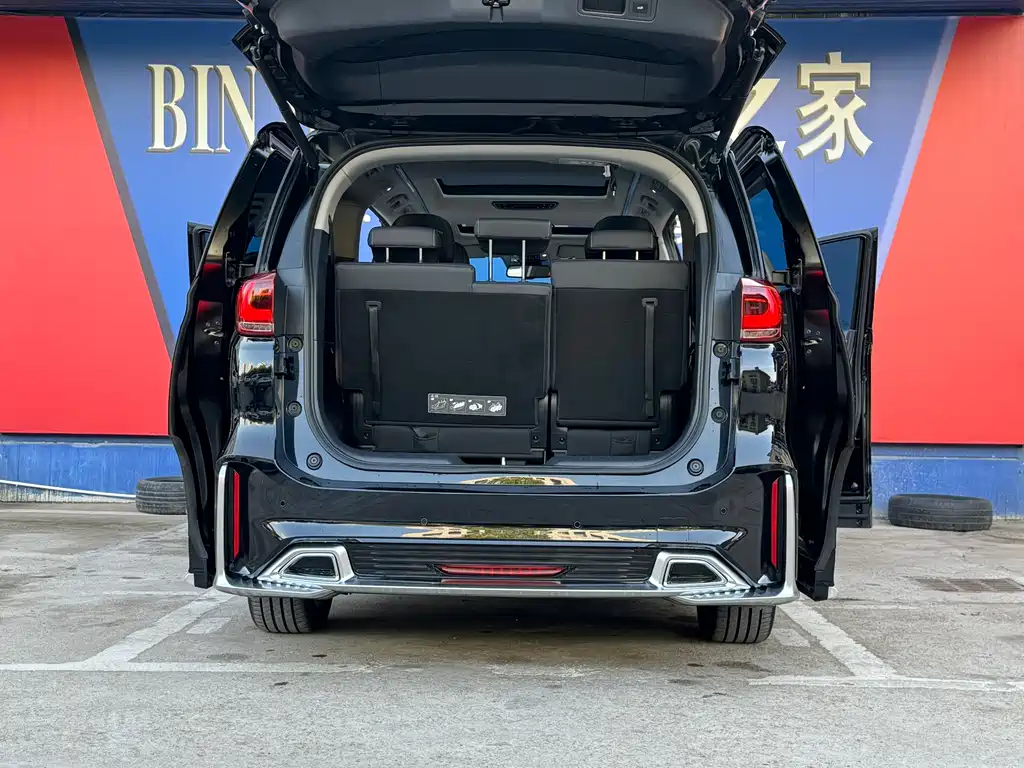 GAC Motor Trumpchi M8 2022 — фото 35