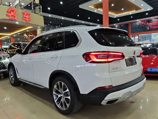 BMW X5 2019