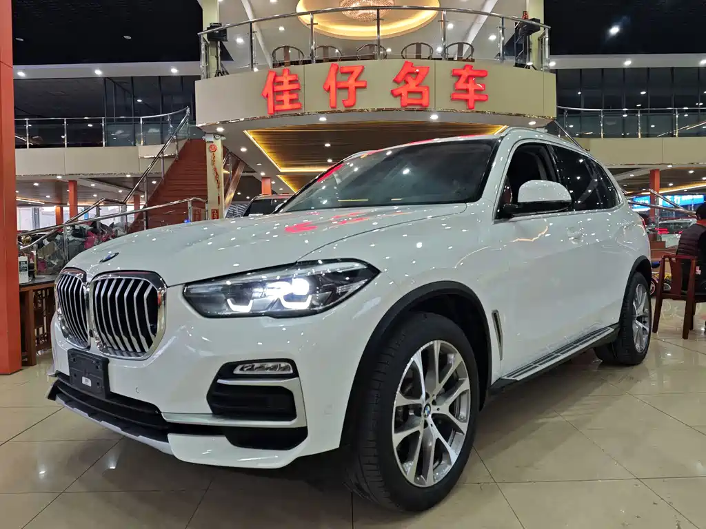 BMW X5 2020 — фото 1