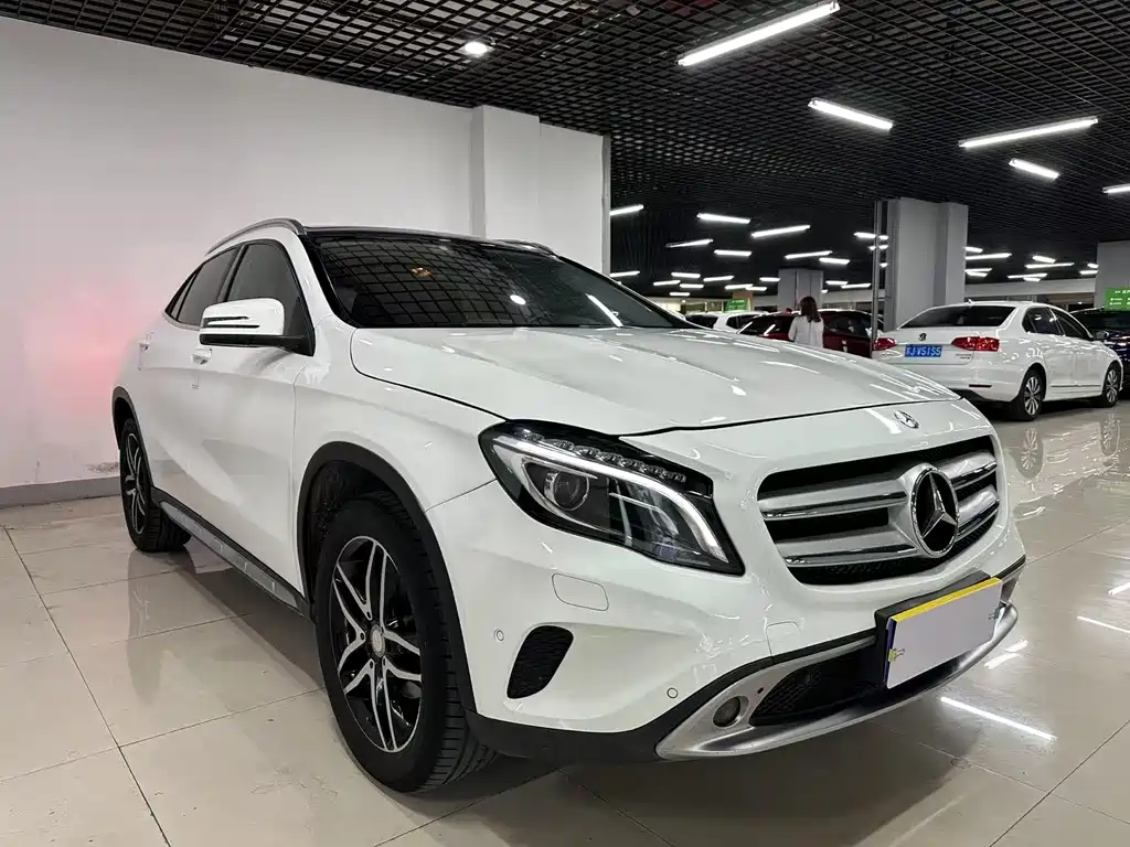 Mercedes-Benz GLA 2015 — фото 3