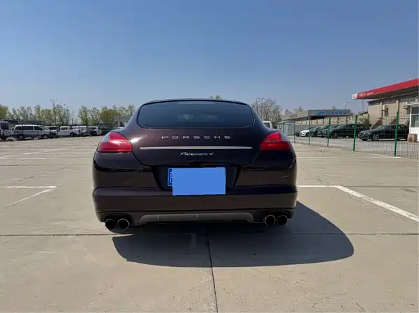 Porsche Panamera 2013