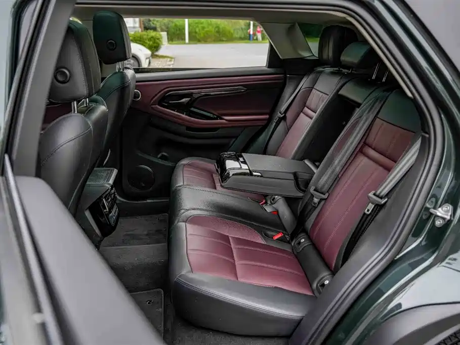 Land Rover Evoque 2024 — фото 24