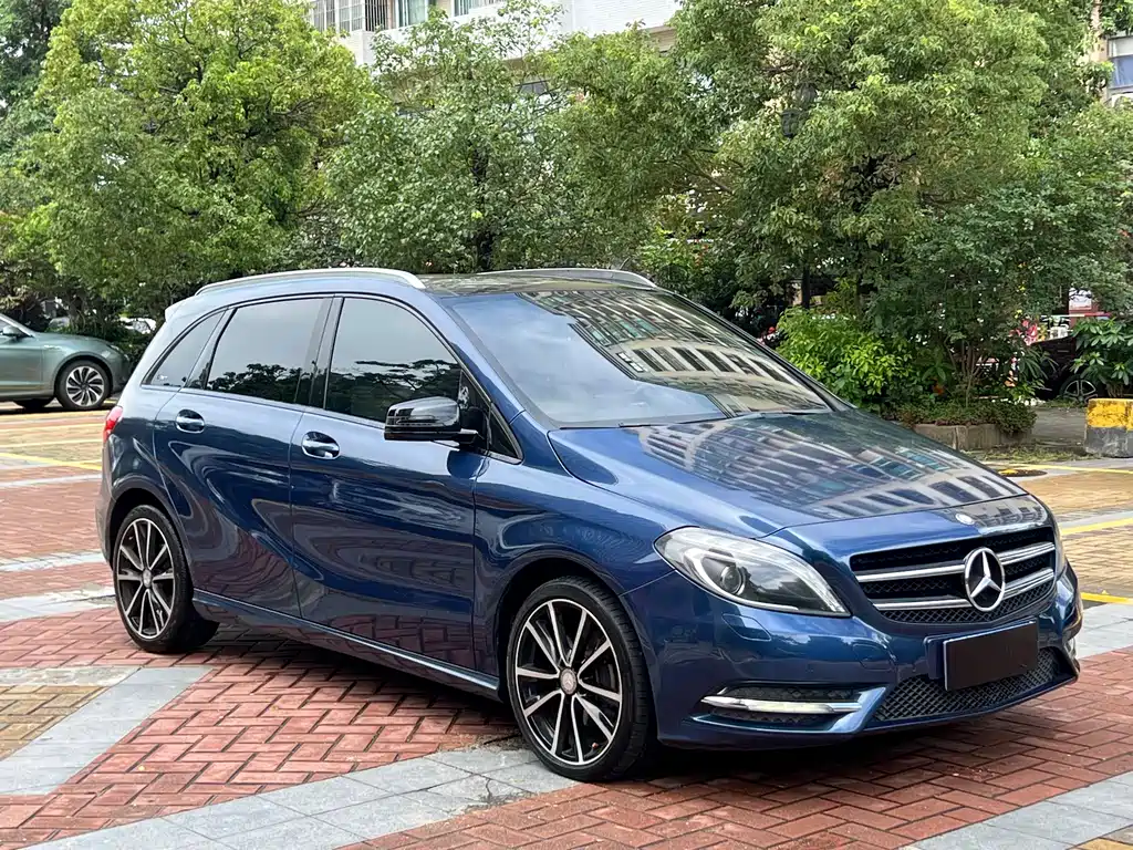 Mercedes-Benz B-Class 2012