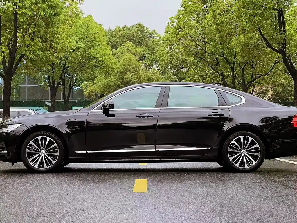 Volvo S90 PHEV 2023 — фото 8
