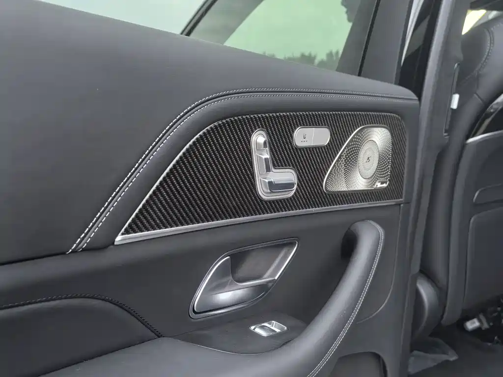 Mercedes-Benz GLS AMG — фото 12
