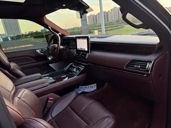 Lincoln Navigator 2020