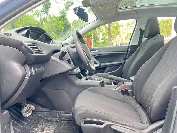 Peugeot 308S 2016