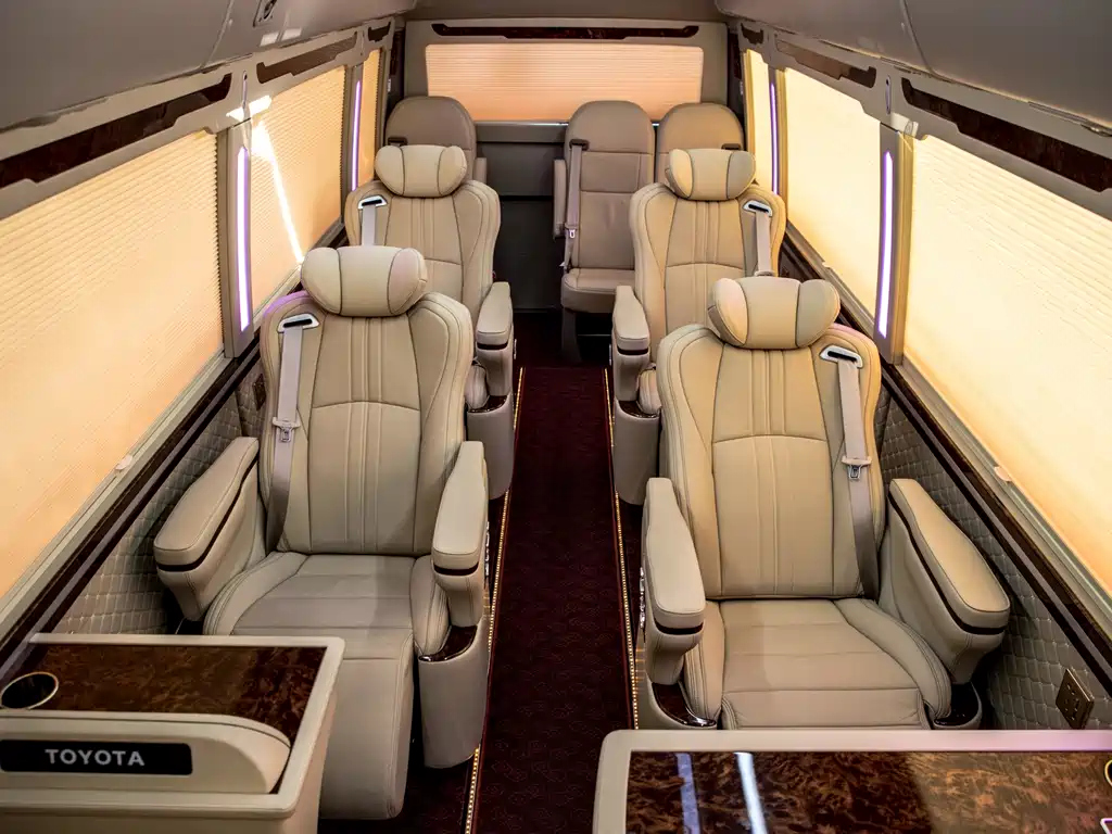 Toyota Coaster 2020 — фото 16