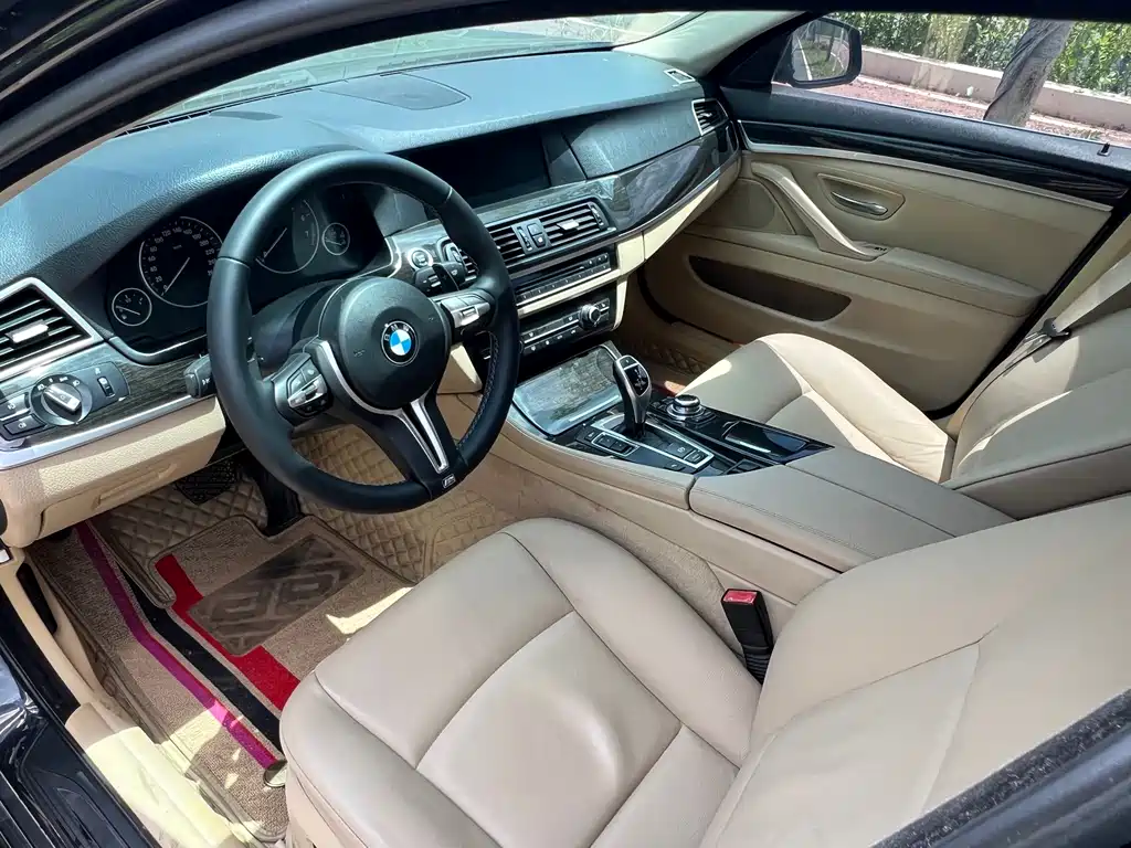 BMW 5 Series 2012 — фото 17