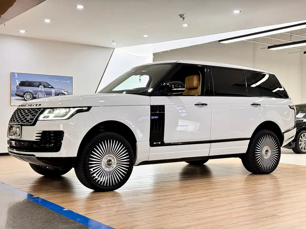 Land Rover Range Rover 2017 — фото 1