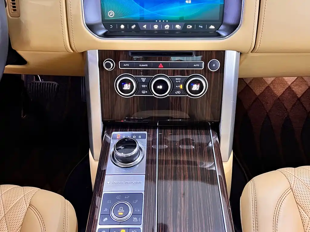 Land Rover Range Rover 2017 — фото 18