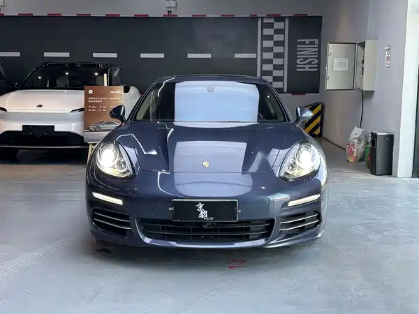 Porsche Panamera 2014