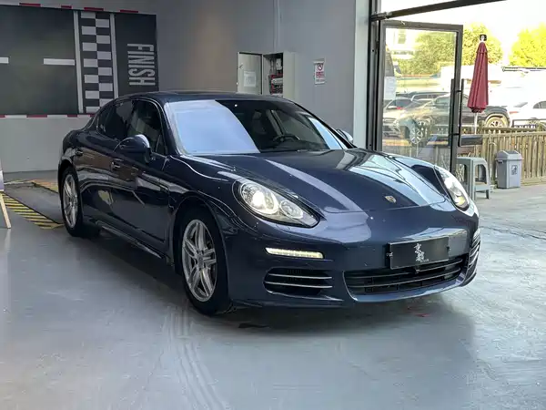 Porsche Panamera 2014