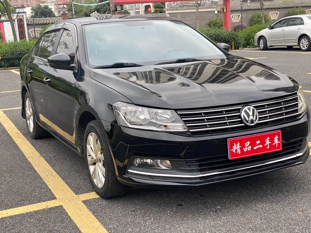 Volkswagen Lavida 2015