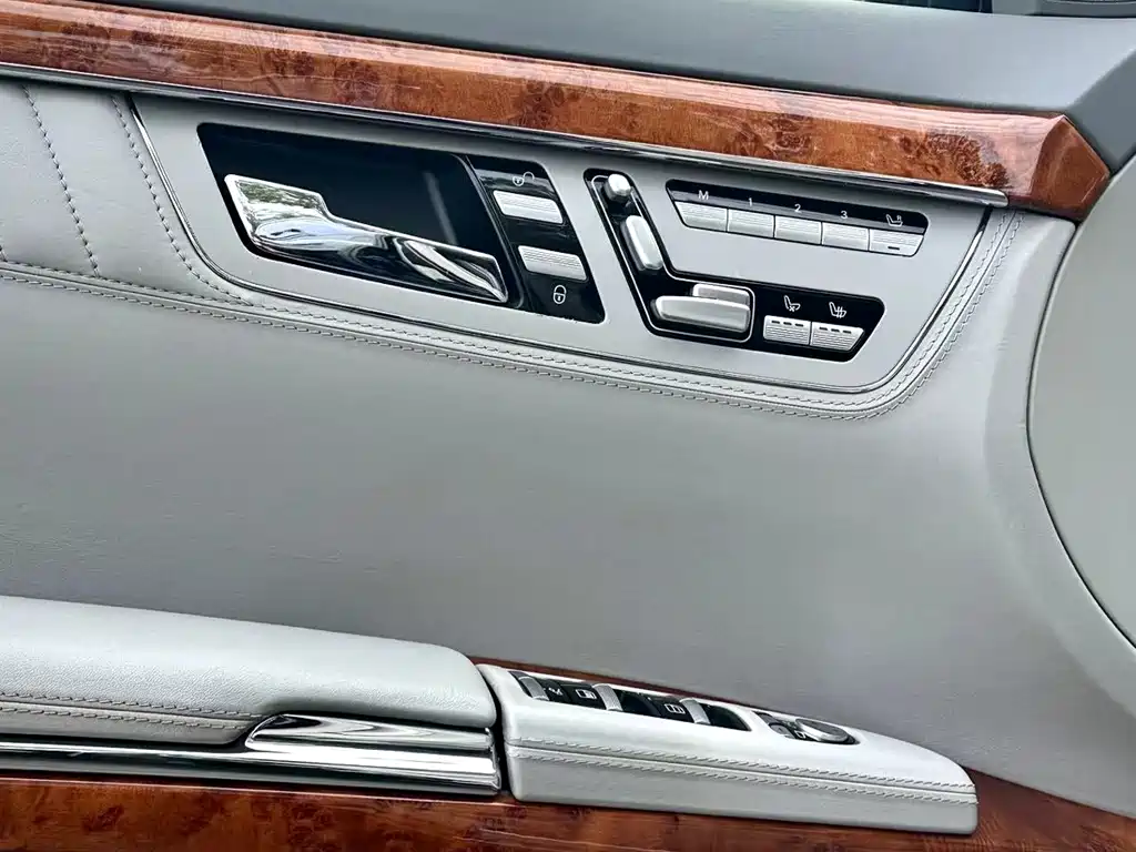 Mercedes-Benz S-Class 2009 — фото 10