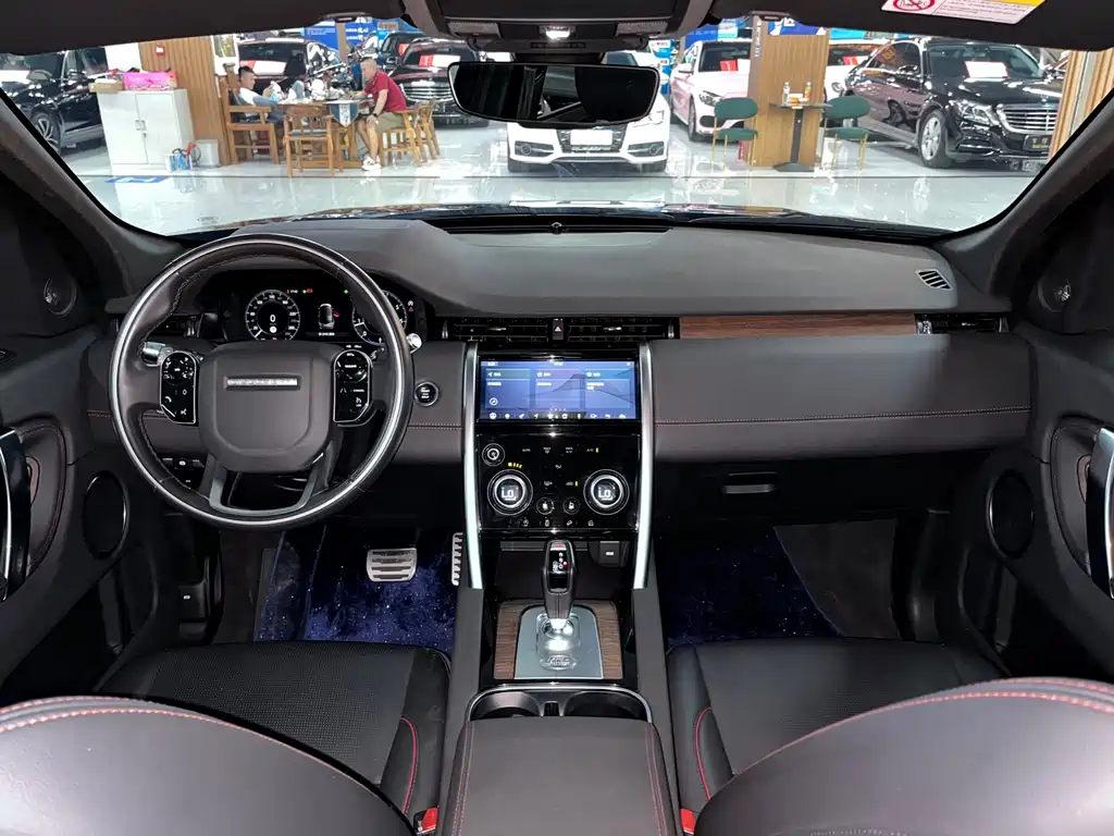 Land Rover Discovery Sport 2021 — фото 15