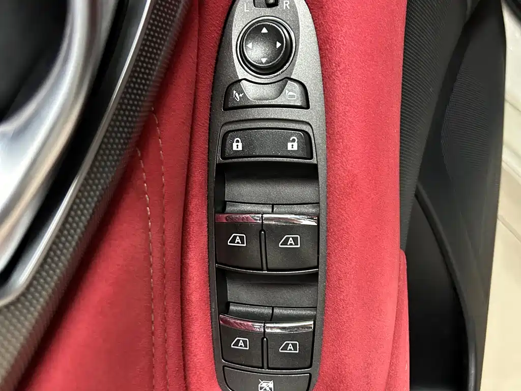 Infiniti Q50L 2016 — фото 17