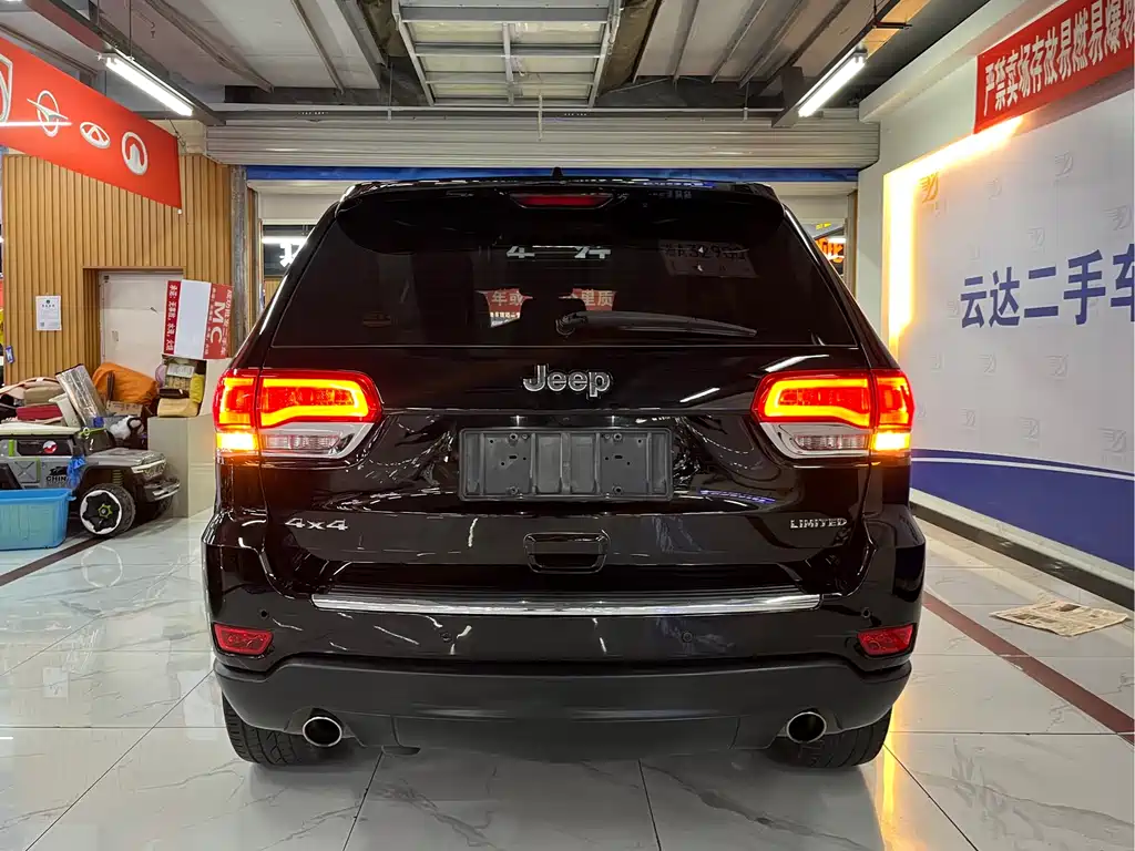 Jeep Grand Cherokee 2018 — фото 4