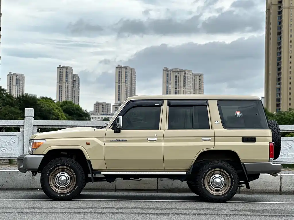 Toyota Land Cruiser 2024 — фото 3