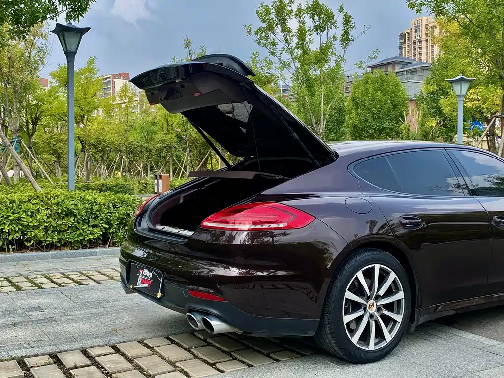 Porsche Panamera 2014 — фото 12
