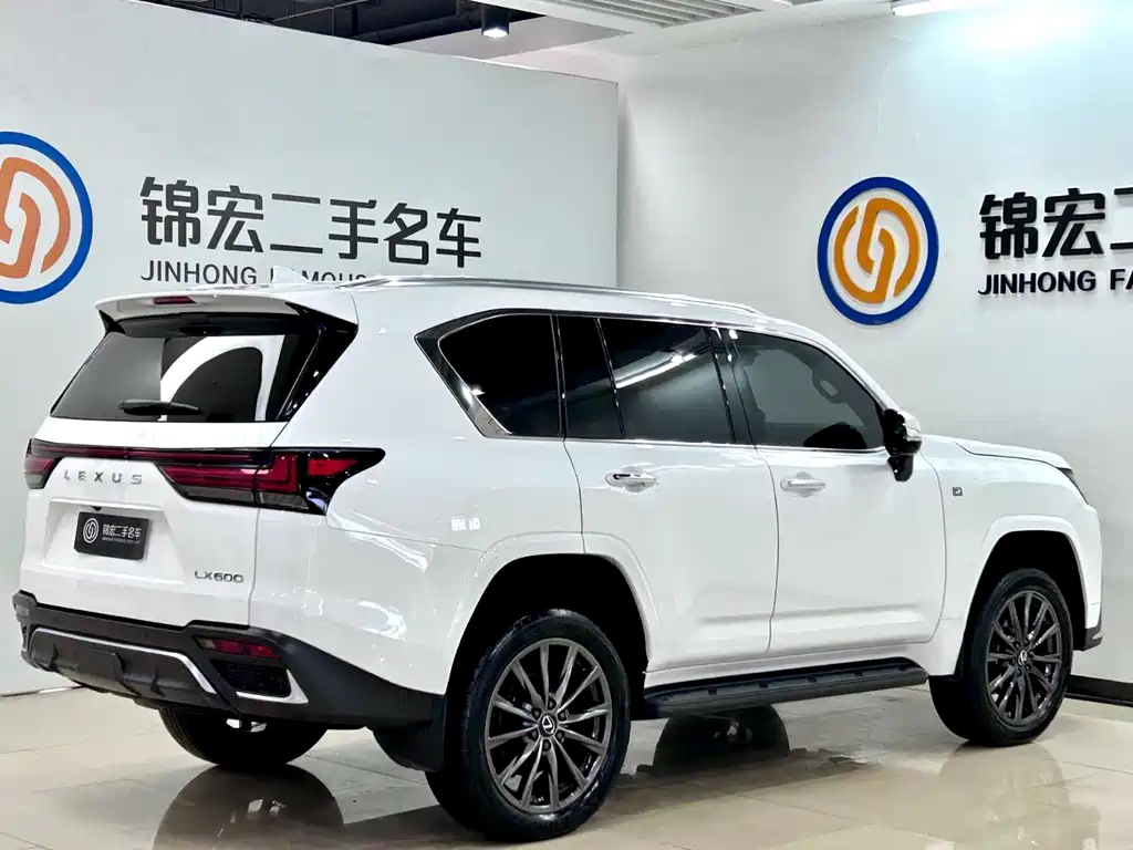 Lexus LX 2023 — фото 22