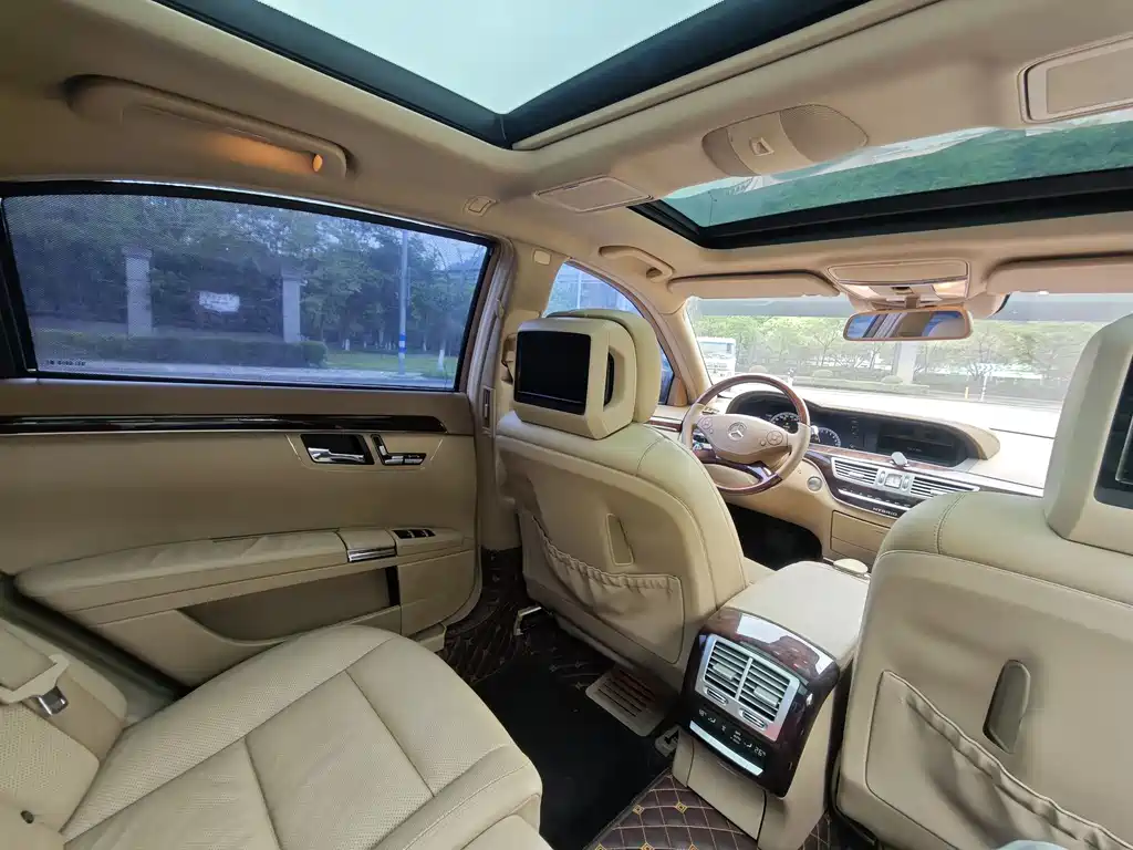 Mercedes-Benz S-Class 2011 — фото 13
