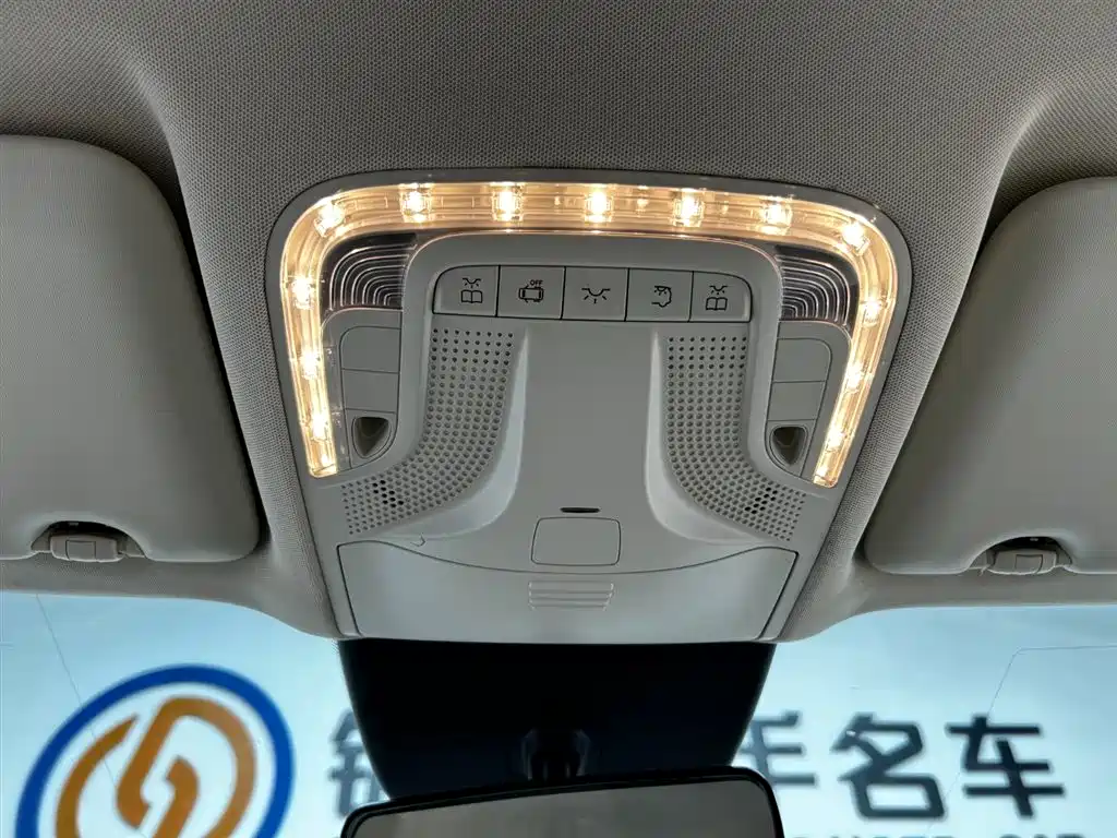 Mercedes-Benz Vito 2023 — фото 17