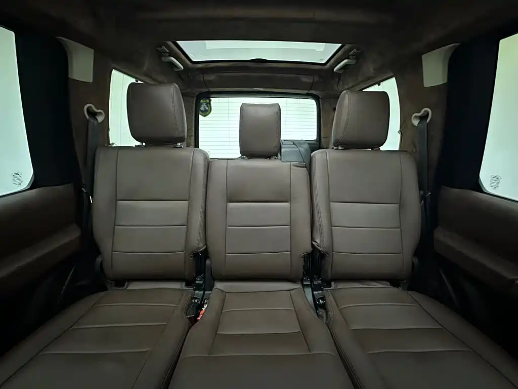 Land Rover Discovery 2009 — фото 10