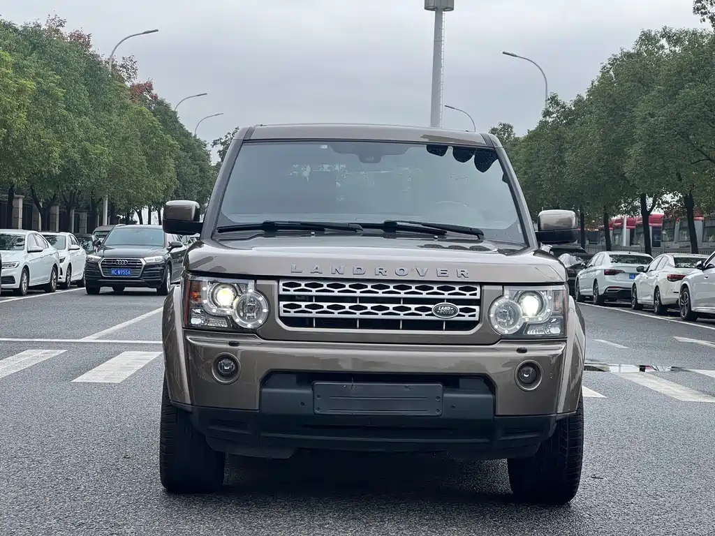 Land Rover Discovery 2012