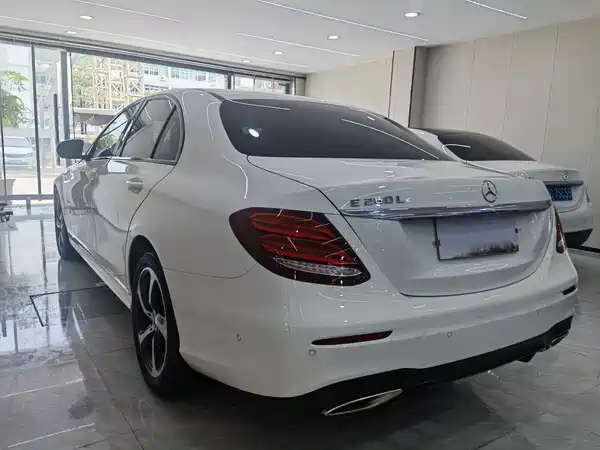 Mercedes-Benz E-Class 2018