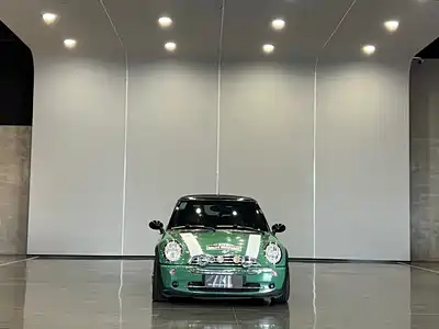 MINI MINI 2004