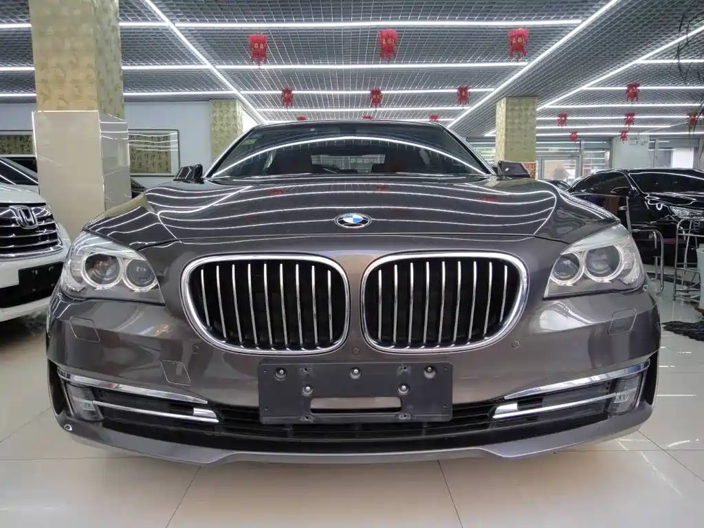 BMW 7 Series 2014 — фото 2