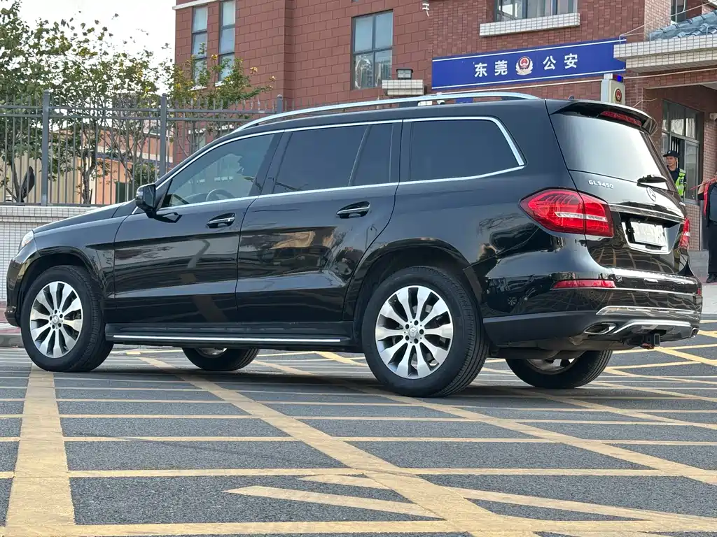 Mercedes-Benz GLS 2017 — фото 4