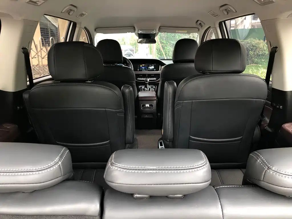 GAC Motor Trumpchi M6 2023 — фото 11