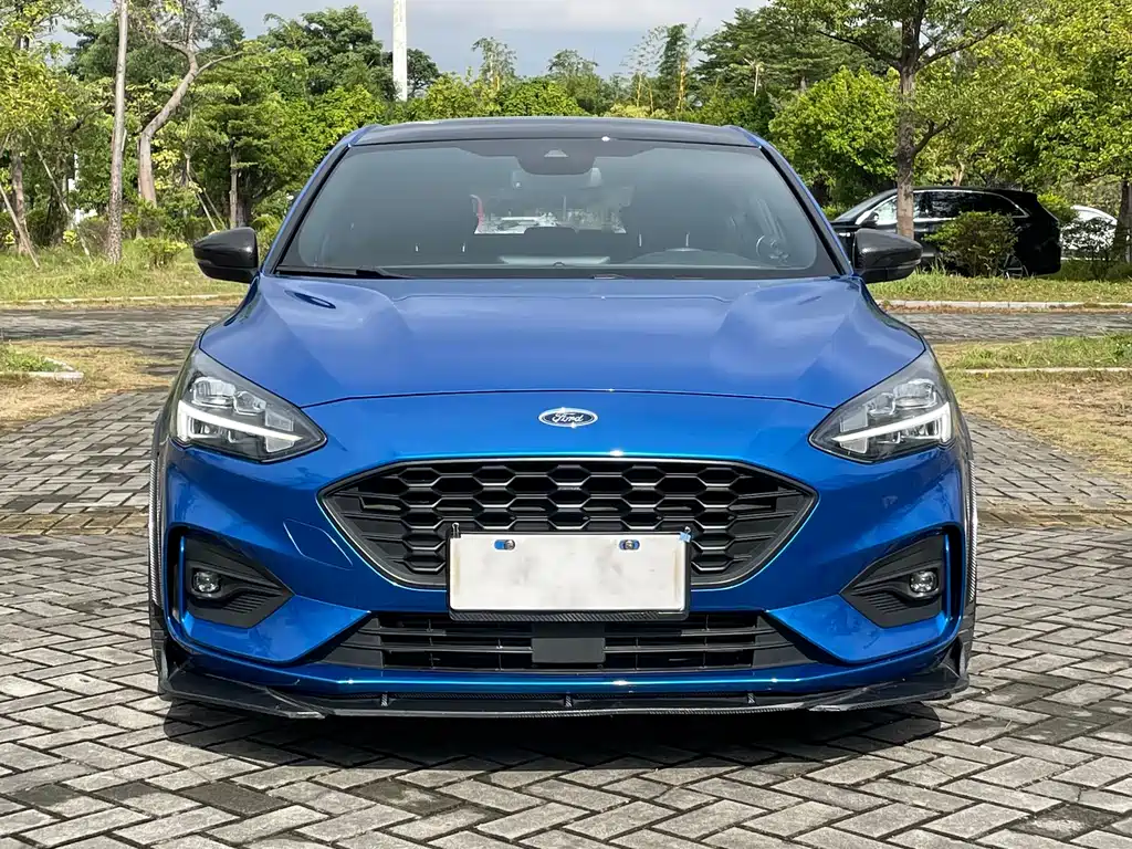 Ford Focus 2021 — фото 2