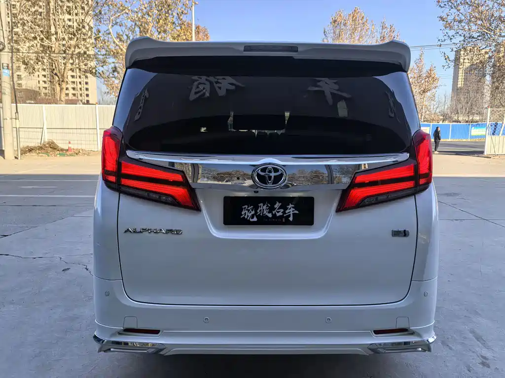 Toyota Alphard 2016 — фото 9