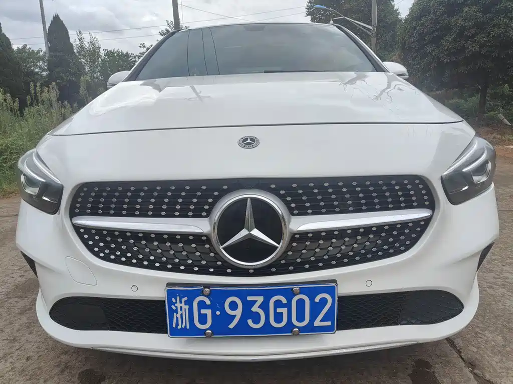 Mercedes-Benz B-Class 2021